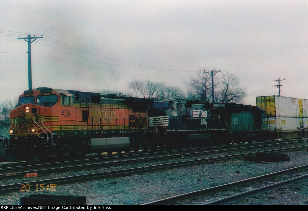 BNSF 4024 West